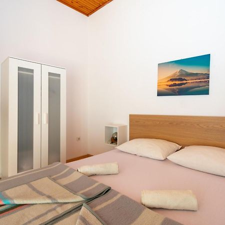 קולאן Apartments By The Sea Mandre, Pag - 4101 חדר תמונה