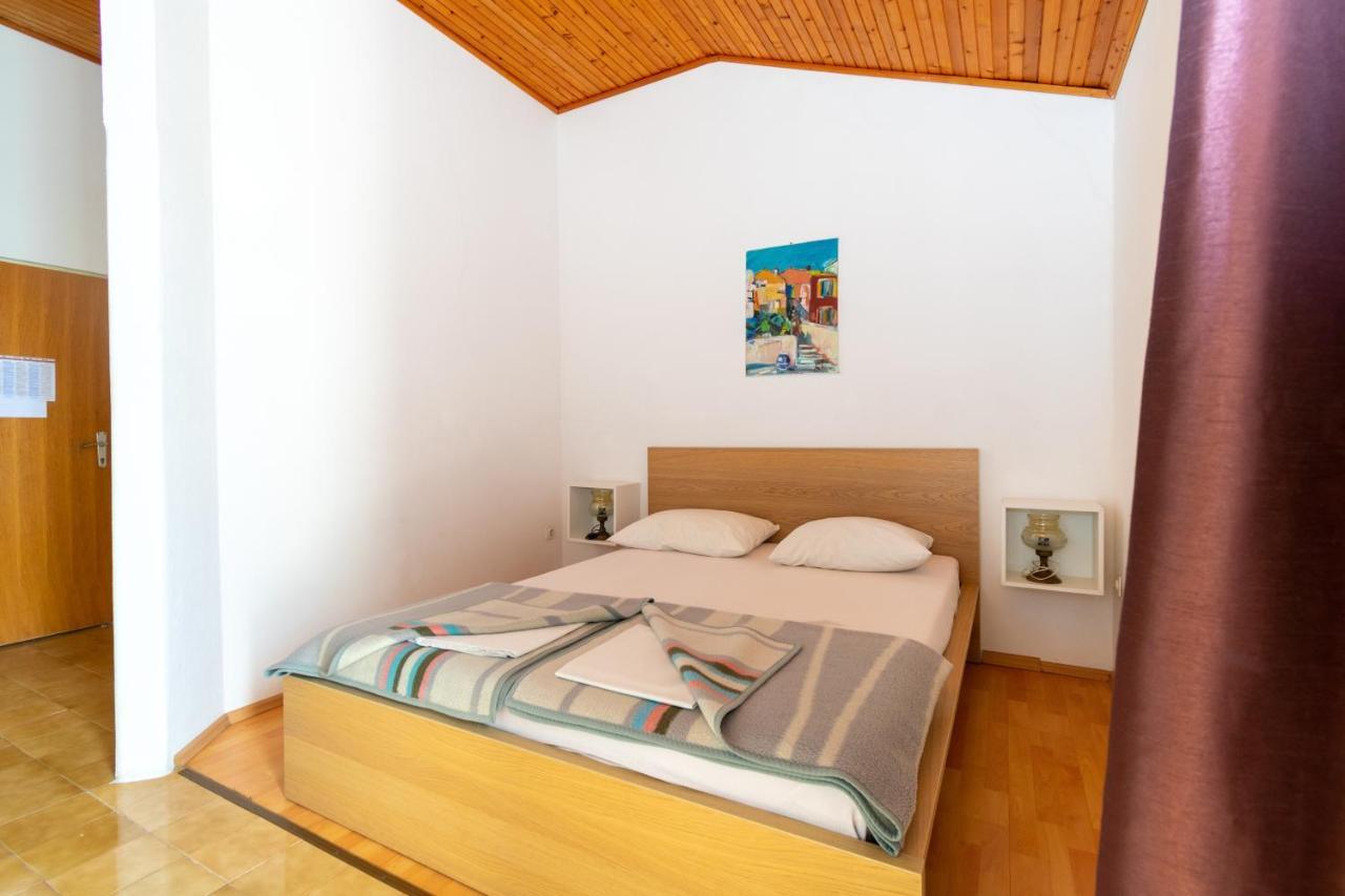 קולאן Apartments By The Sea Mandre, Pag - 4101 מראה חיצוני תמונה